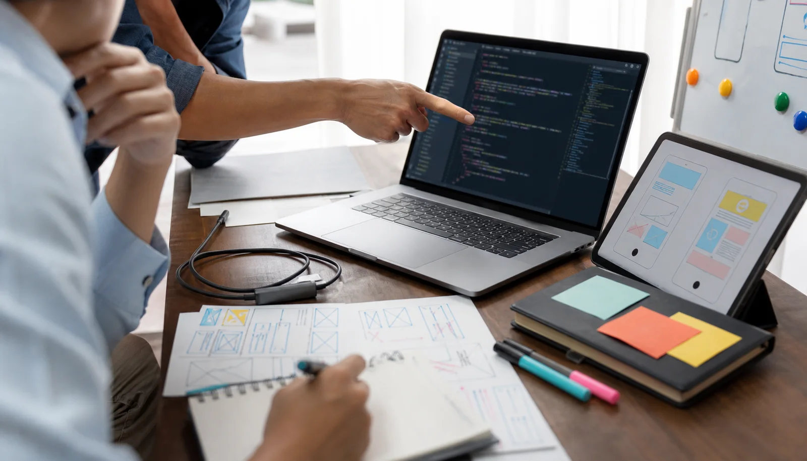 JavaScript Full-Stack Kurs mit Online-Unterricht und App Wireframes